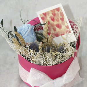 💙 Cesta en Azules – Serenidad y encanto duradero