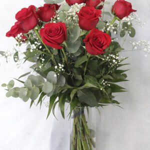 ❤️ Ramo de 12 Rosas Rojas – Pasión y Amor en Cada Pétalo