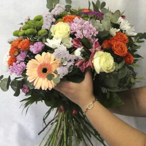 🌺 Ramo Variado Colorido – Alegría y Vitalidad en Cada Pétalo